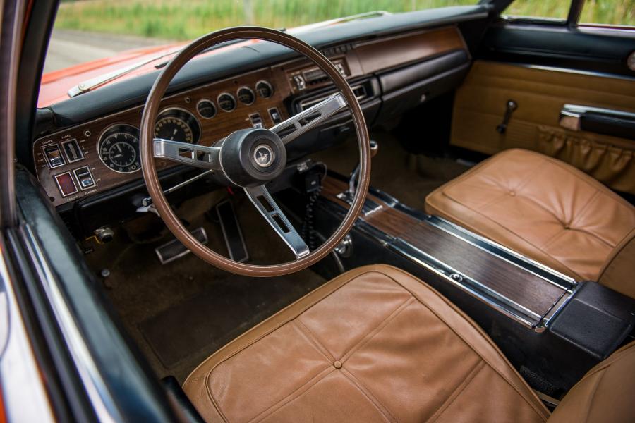 Интерьер Dodge Charger General Lee Jump Car 1969 года  (фото 24 из 60)